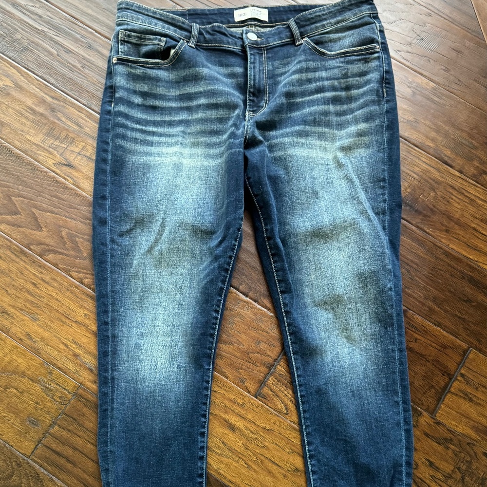BKE Peyton Distressed Skinny Jean size 33 ankle